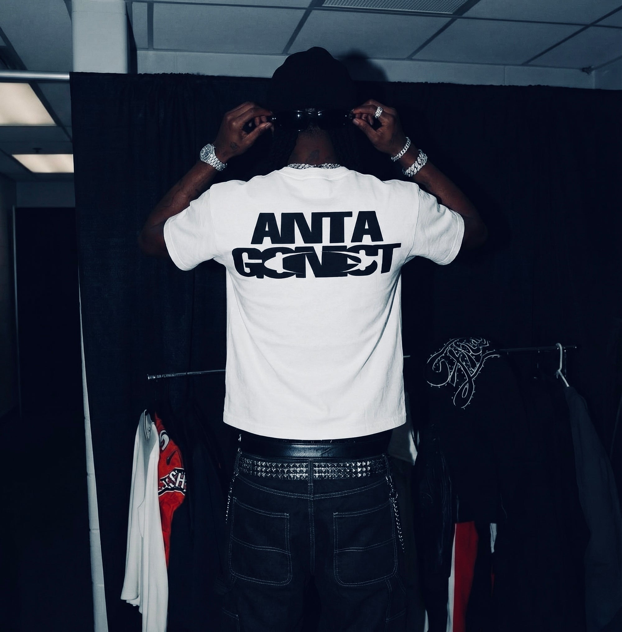 Camiseta " ANTAGONIST" BOXY