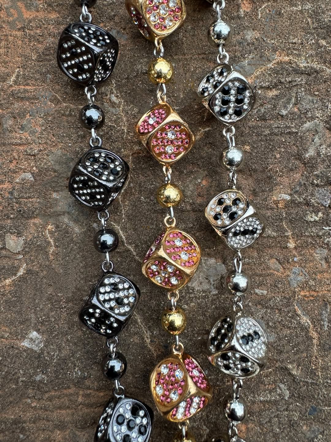 POCKET CHAIN DICE