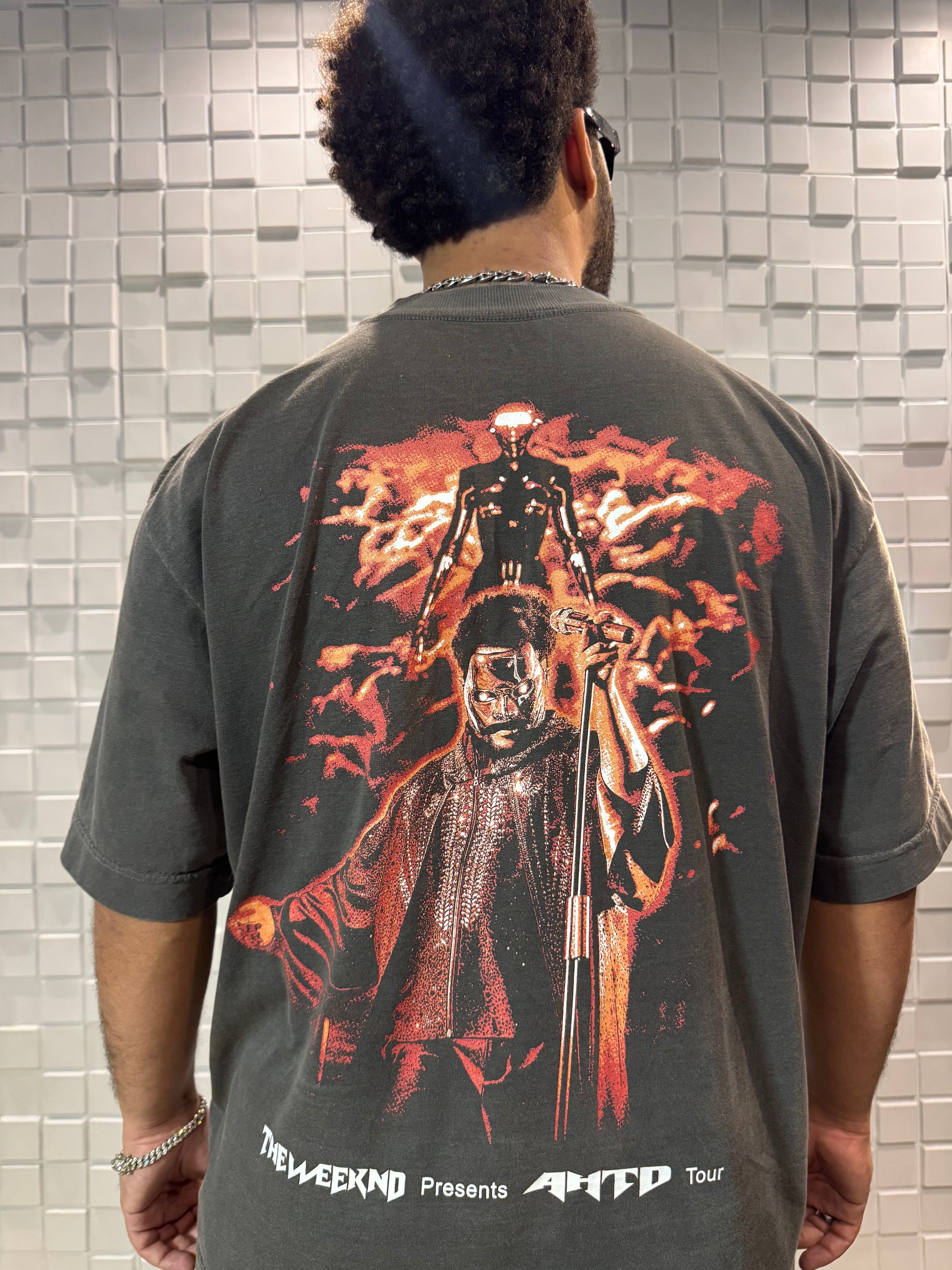 Camiseta THE WEEKND “AHTD”