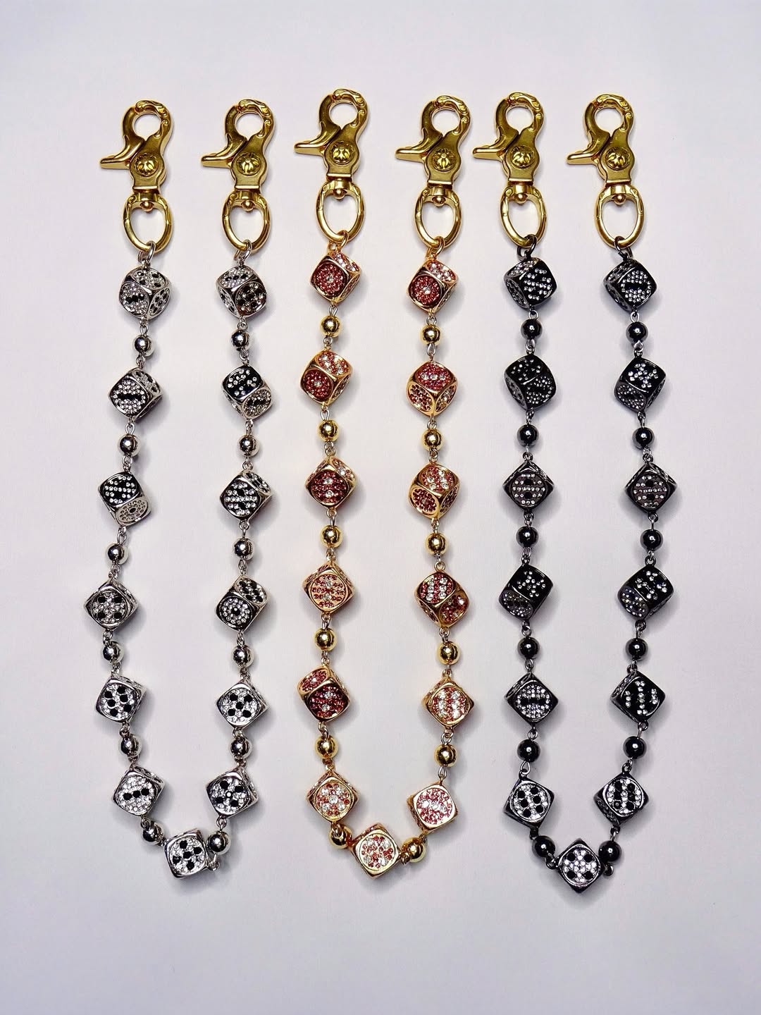 POCKET CHAIN DICE